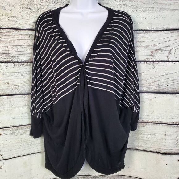 Annabelle Women’s Black Striped Open Front Kimono Cardigan Medium USA Made - Picture 1 of 5
